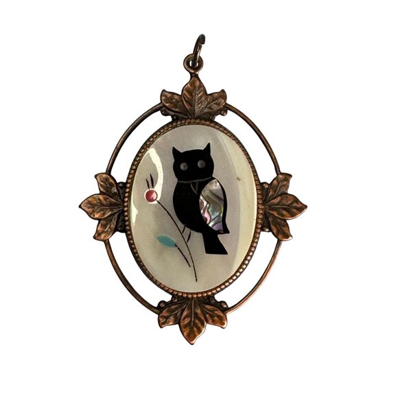Vintage Copper Pendant With Inlaid Mother Of Pearl Owl Design 3" Oval With Flora - Picture 3 of 5